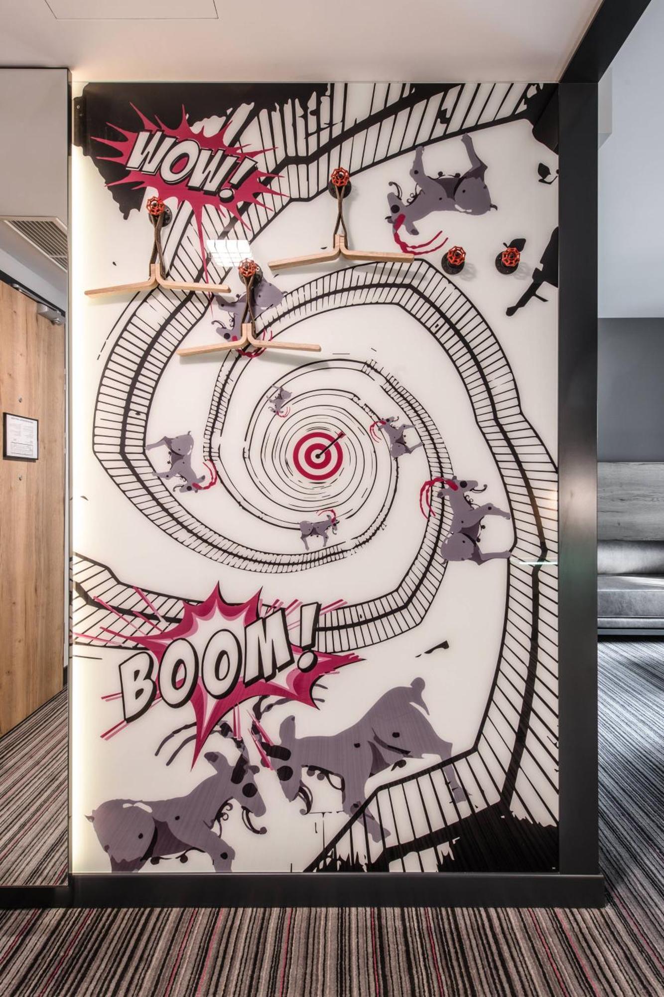 Pokój Moxy Sleeper z łóżkiem typu king-size